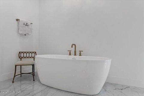 listing image 111