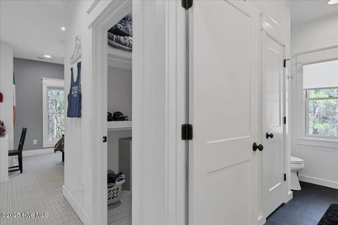 listing image 136