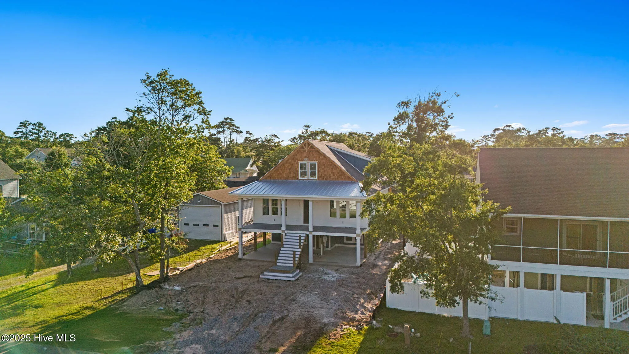 Oak Island, North Carolina 28465, United States, 6 Bedrooms Bedrooms, ,4 BathroomsBathrooms,Residential,Active,183256