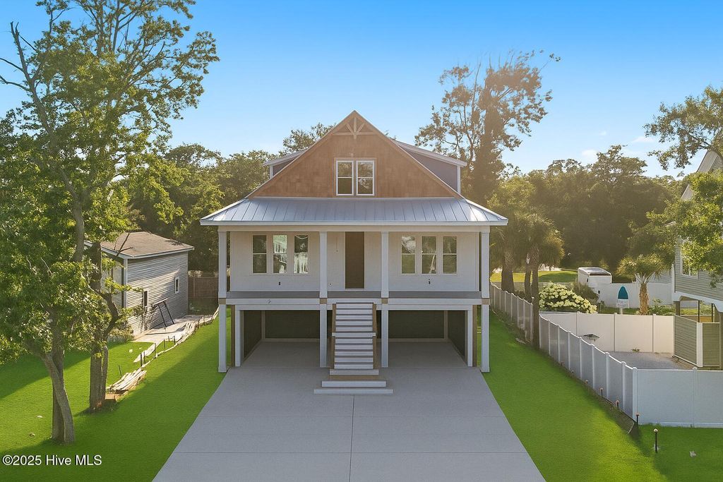Photo of 329 NE 61st Street, Oak Island, NC 28465 (MLS # 100511248)