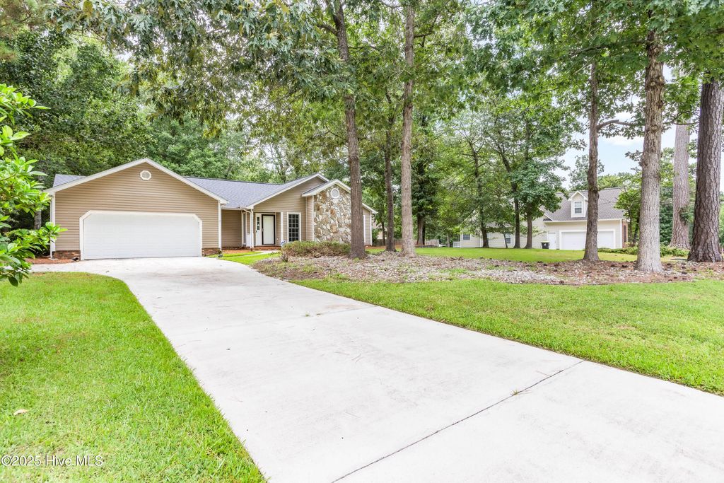 Photo of 439 Candlewood Drive, Jacksonville, NC 28540 (MLS # 100503484)