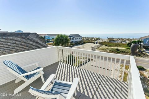 A home in Oak Island