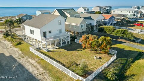 A home in Oak Island