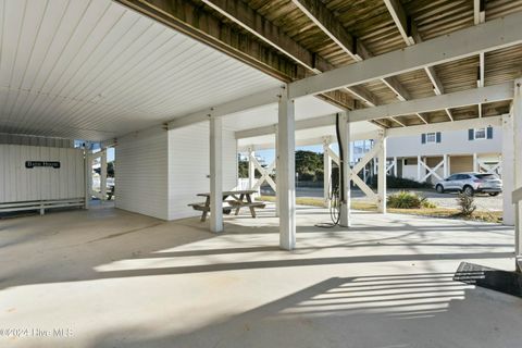 A home in Oak Island