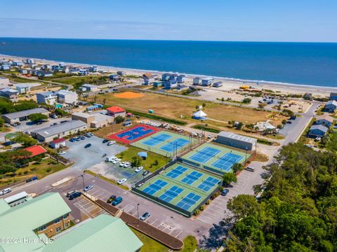 A home in Oak Island