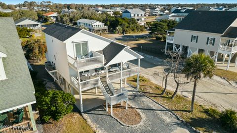 A home in Oak Island