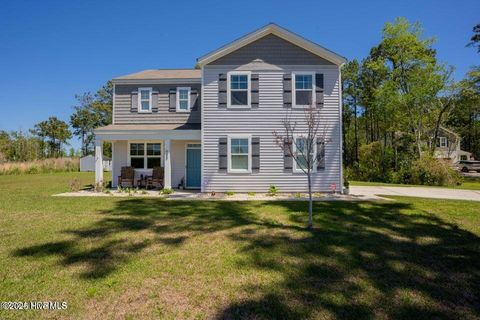 A home in Holly Ridge