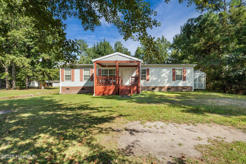 Photo of 126 Hatcher Drive, Newport, NC 28570 (MLS # 100532226)