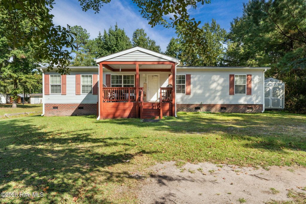 Photo of 126 Hatcher Drive, Newport, NC 28570 (MLS # 100532226)