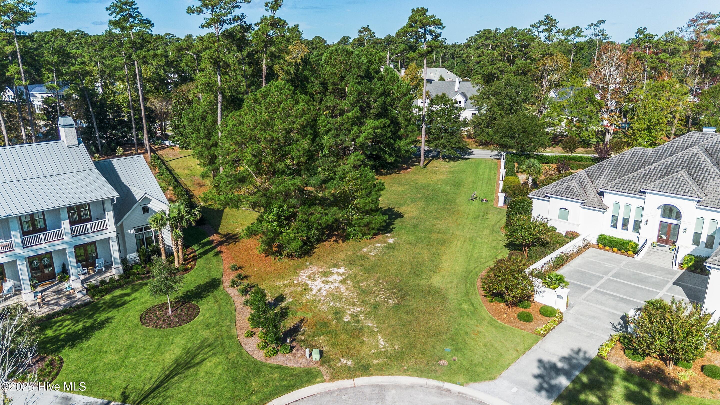 1900 Cliffmore Place