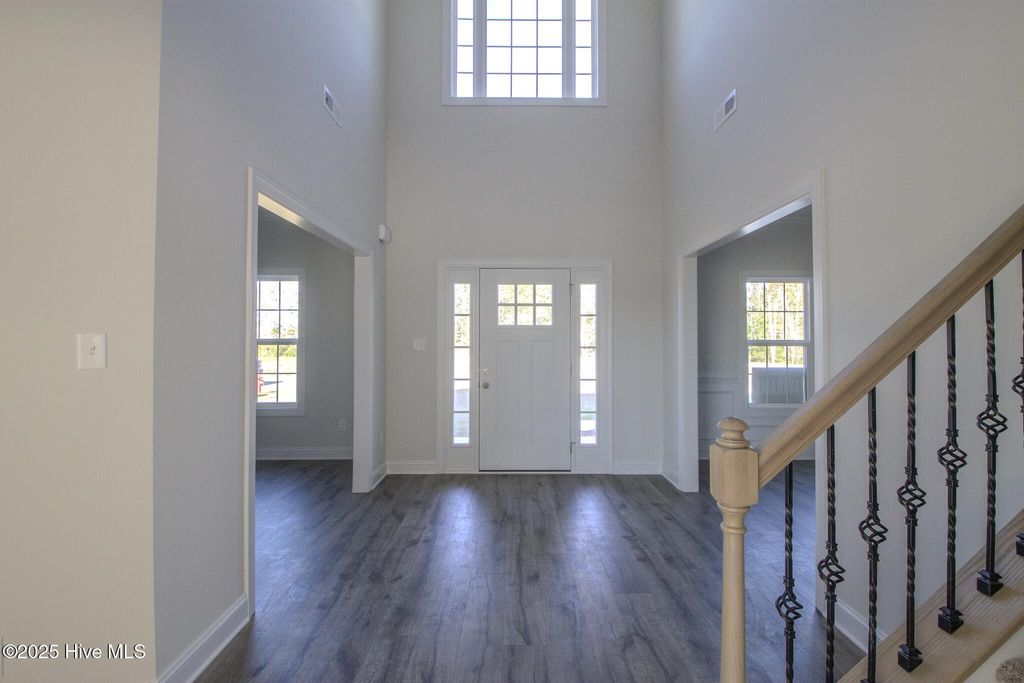 Photo of 614 Blue Falcon Court, Jacksonville, NC 28546 (MLS # 100508330)