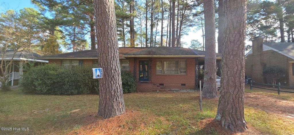 Photo of 321 N Glendale Drive, Rocky Mount, NC 27801 (MLS # 100542944)