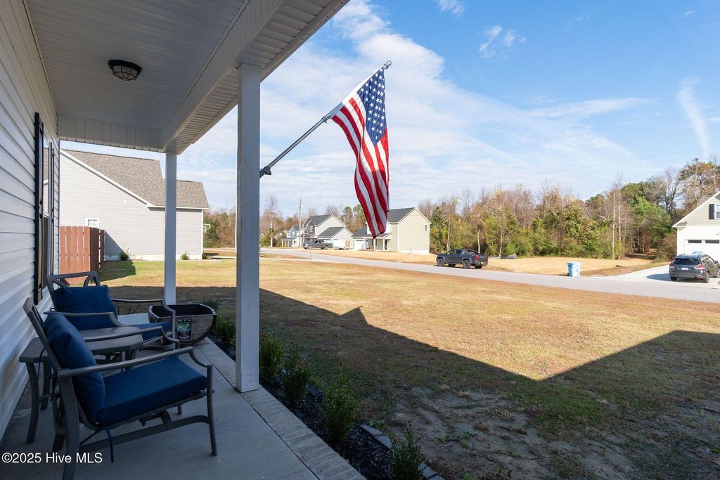 Photo of 305 Gate Stone Lane, Jacksonville, NC 28540 (MLS # 100543610)