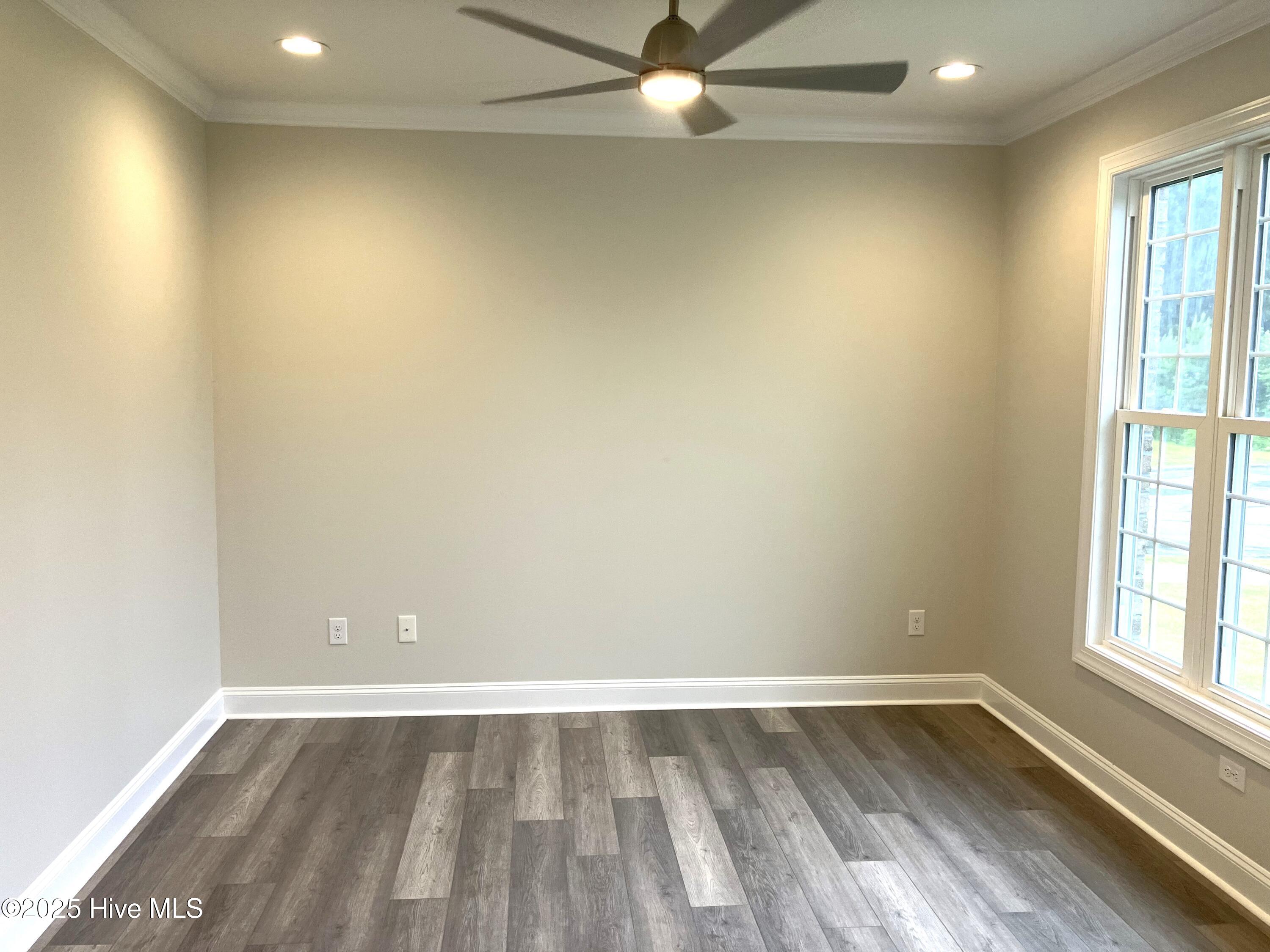 403 King Richard Court