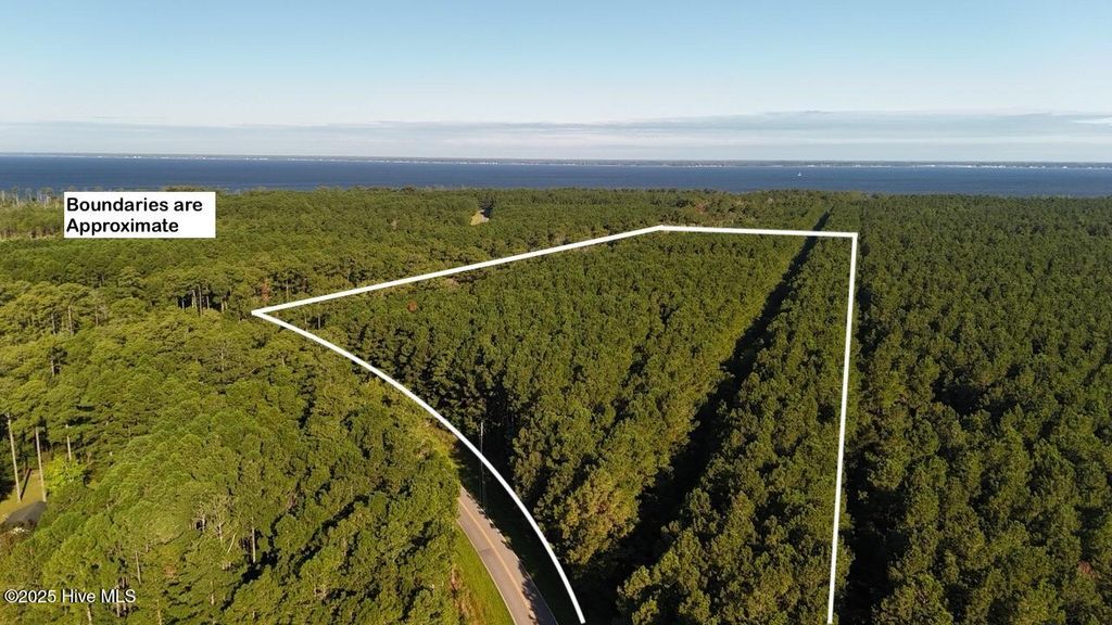 Photo of 400 4 H Road, Beaufort, NC 28516 (MLS # 100533268)