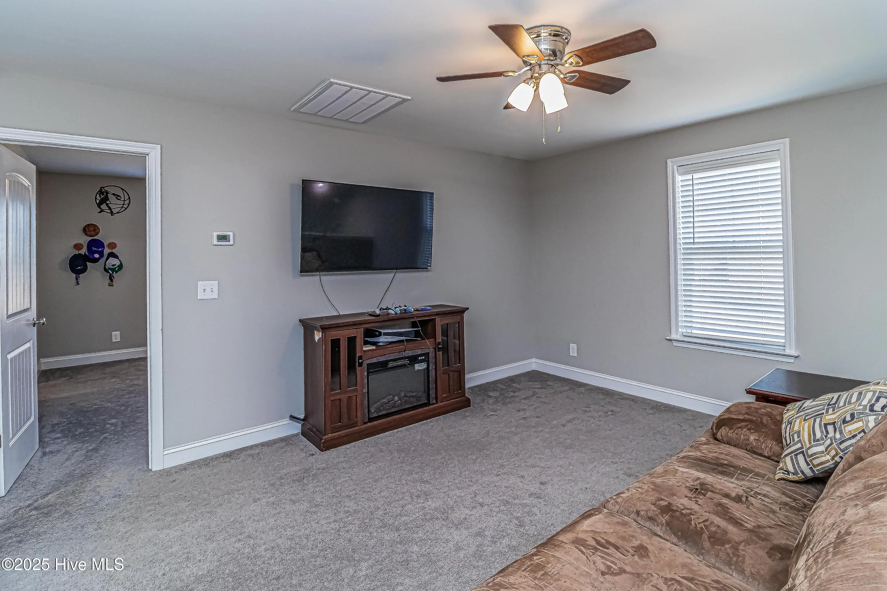 La Grange, North Carolina 28551, United States, 4 Bedrooms Bedrooms, ,3 BathroomsBathrooms,Residential,Pending,7674