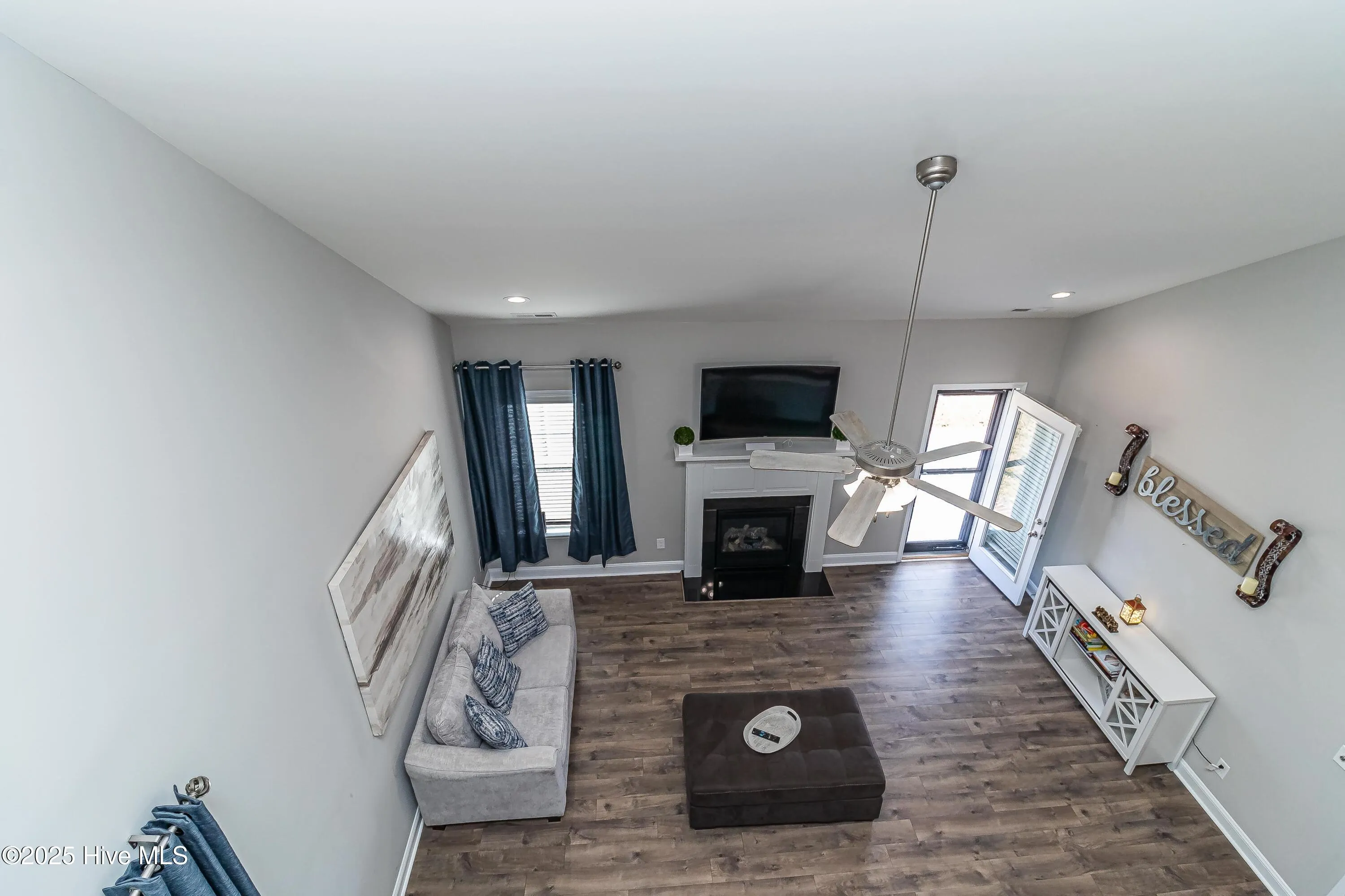 La Grange, North Carolina 28551, United States, 4 Bedrooms Bedrooms, ,3 BathroomsBathrooms,Residential,Pending,7674