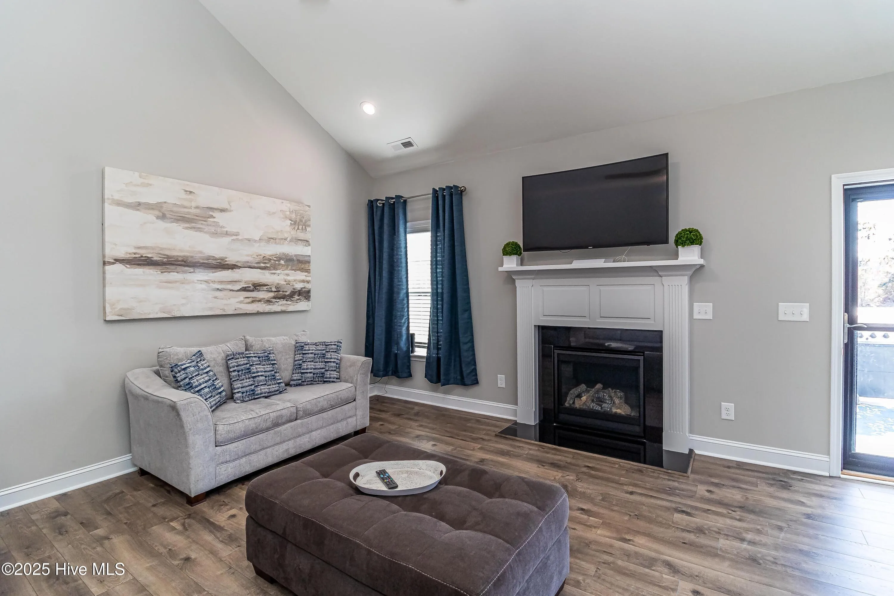 La Grange, North Carolina 28551, United States, 4 Bedrooms Bedrooms, ,3 BathroomsBathrooms,Residential,Pending,7674