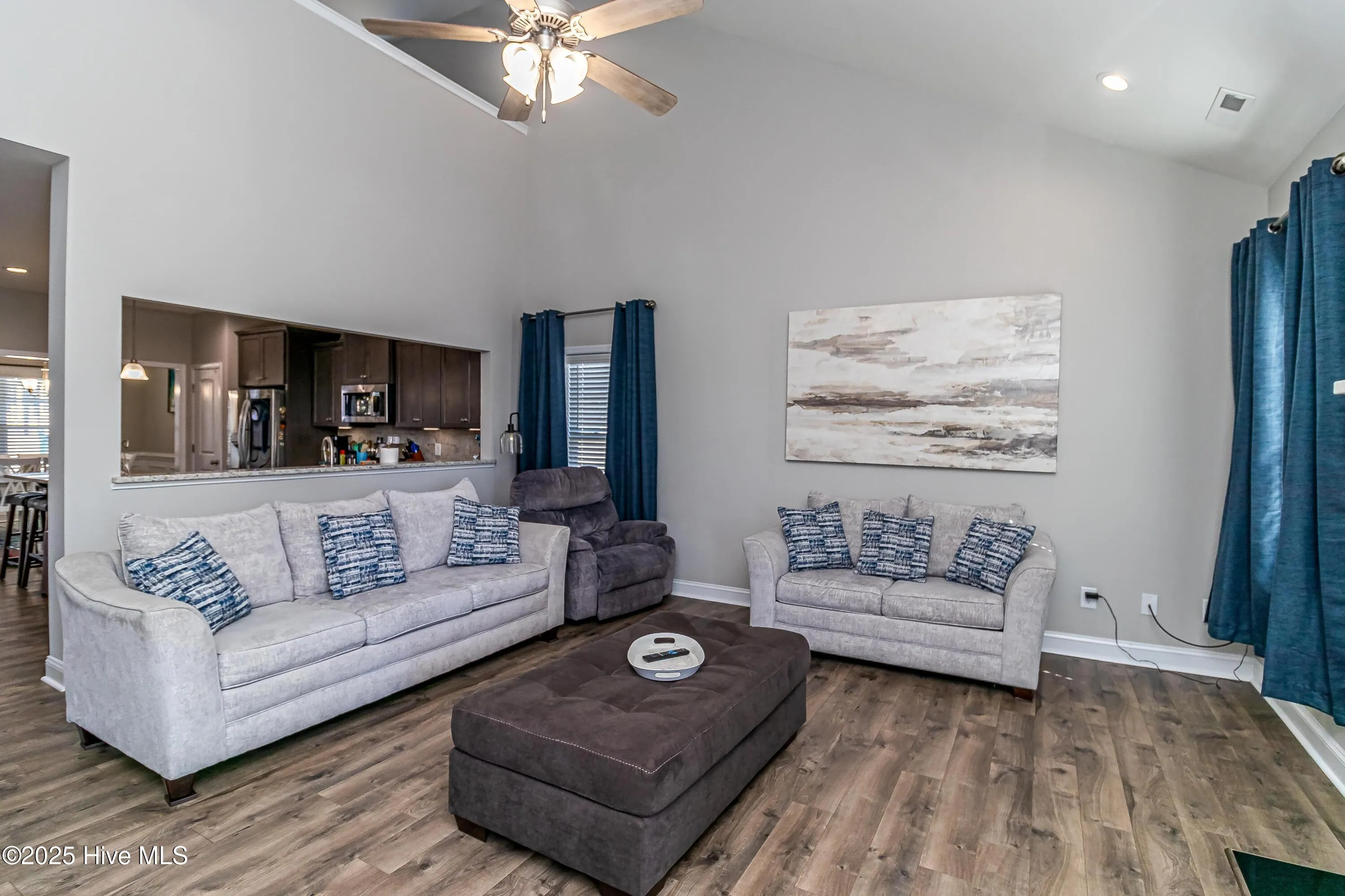 La Grange, North Carolina 28551, United States, 4 Bedrooms Bedrooms, ,3 BathroomsBathrooms,Residential,Pending,7674