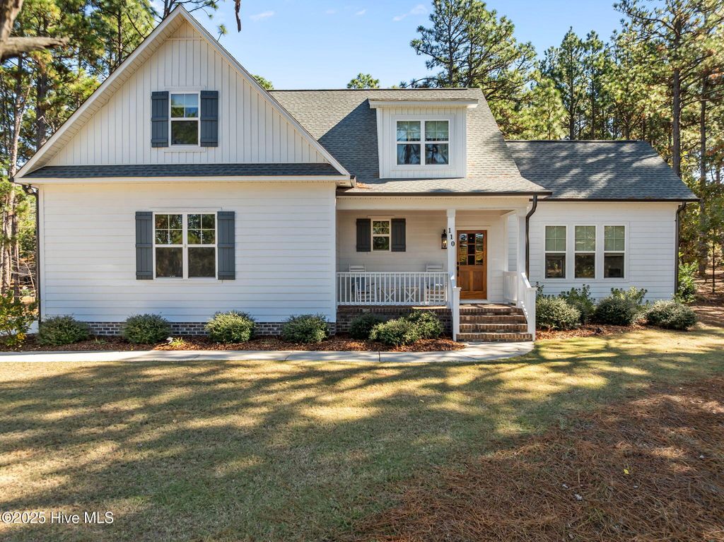 Photo of 110 Callis Circle, West End, NC 27376 (MLS # 100539222)