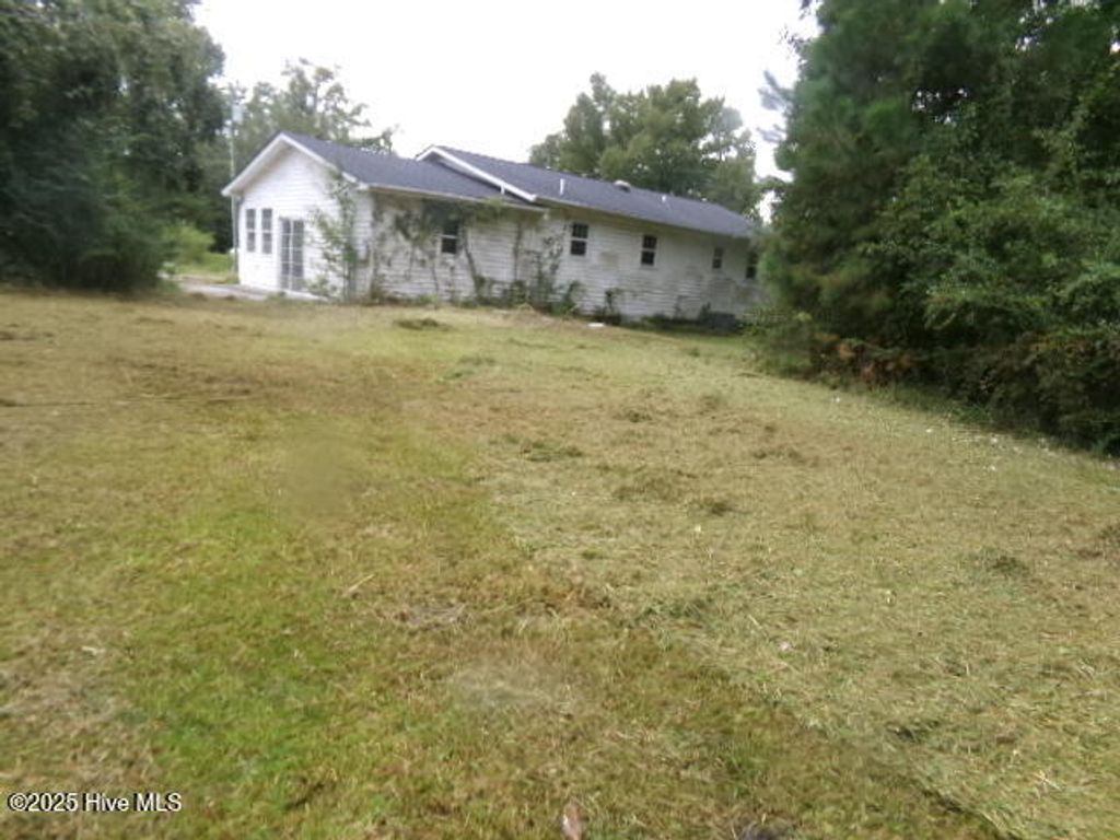 Photo of 125 Great Lake Road, Maysville, NC 28555 (MLS # 100537495)