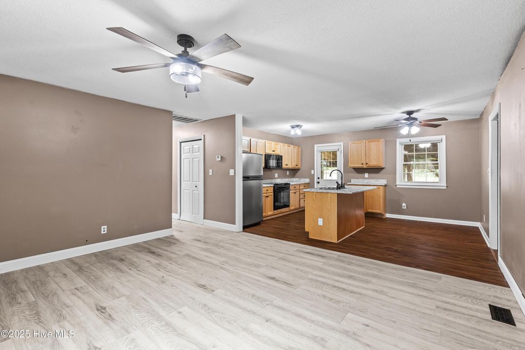 Photo of 2605 Country Club Road, Jacksonville, NC 28546 (MLS # 100533440)