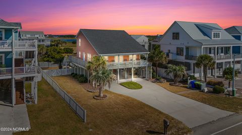 A home in Oak Island