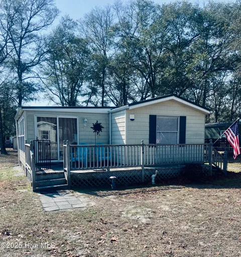 MLS: 100494647