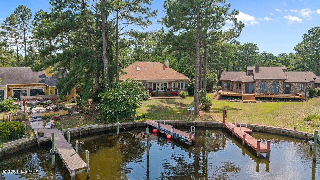 Photo of 6002 Gondolier Drive, New Bern, NC 28560 (MLS # 100525168)