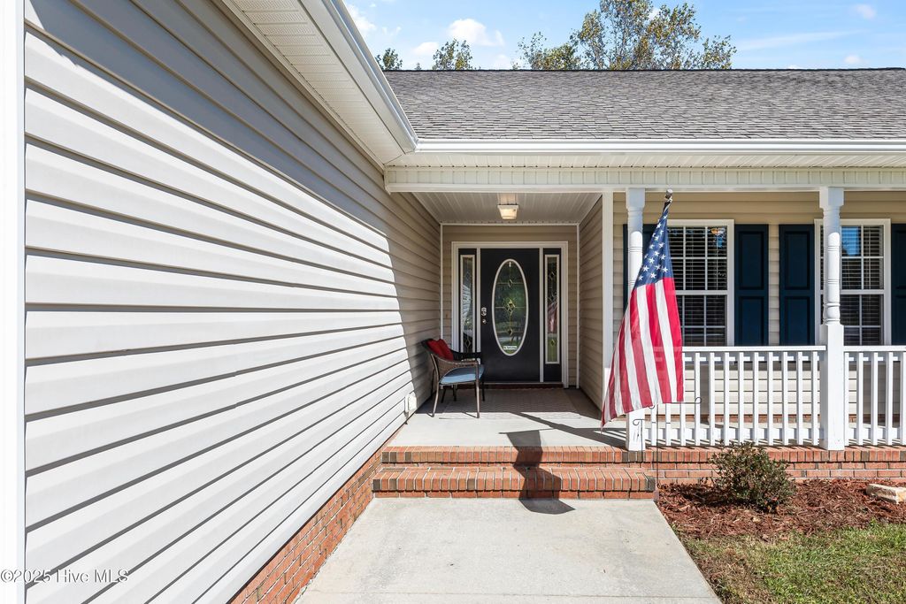 Photo of 100 Bertie Court, Jacksonville, NC 28540 (MLS # 100537821)