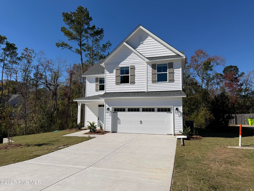 Photo of 574 Poppleton Drive, Hampstead, NC 28443 (MLS # 100516155)
