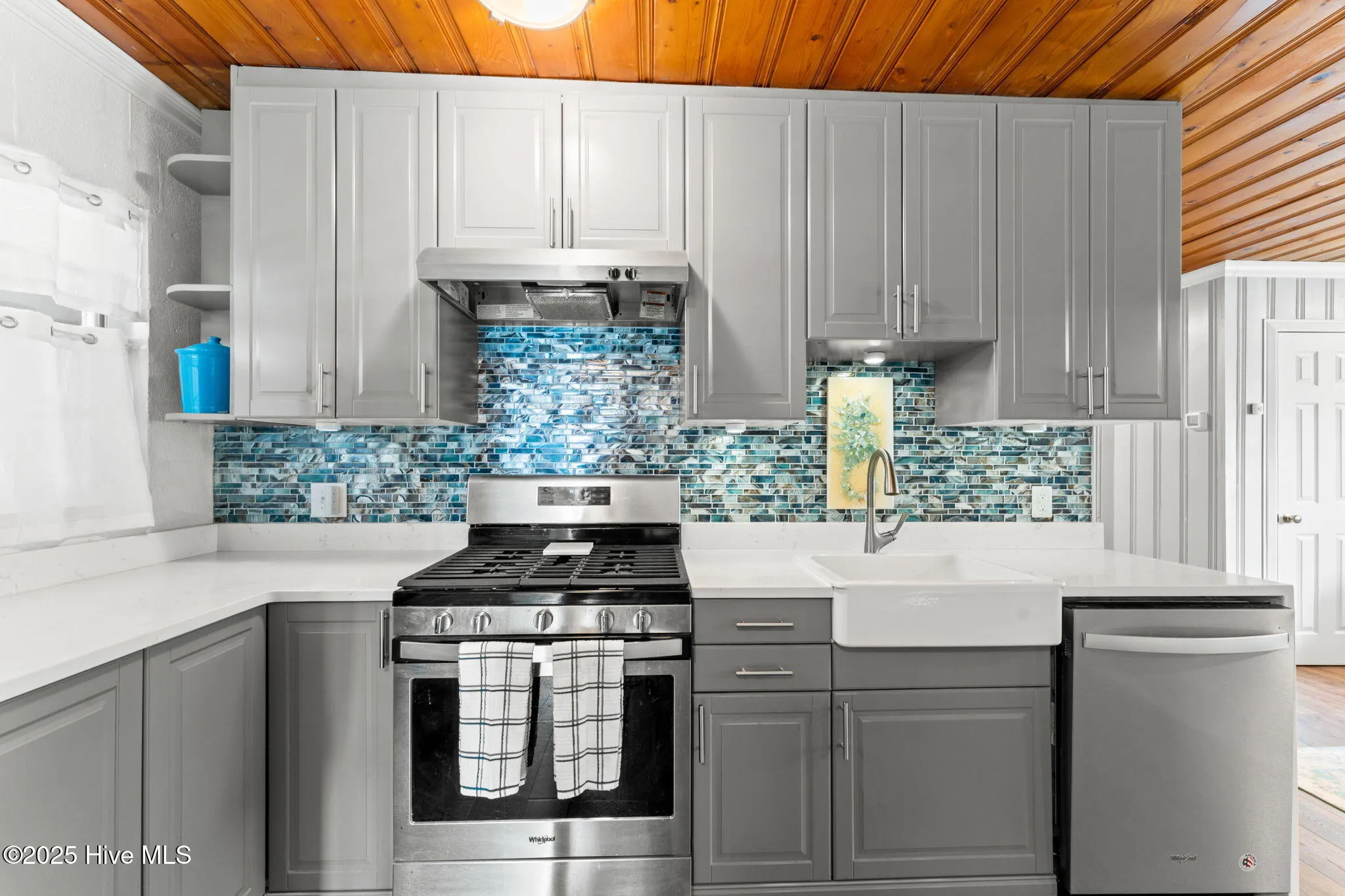 Oak Island, North Carolina 28465, United States, 3 Bedrooms Bedrooms, ,2 BathroomsBathrooms,Residential,Pending,183252