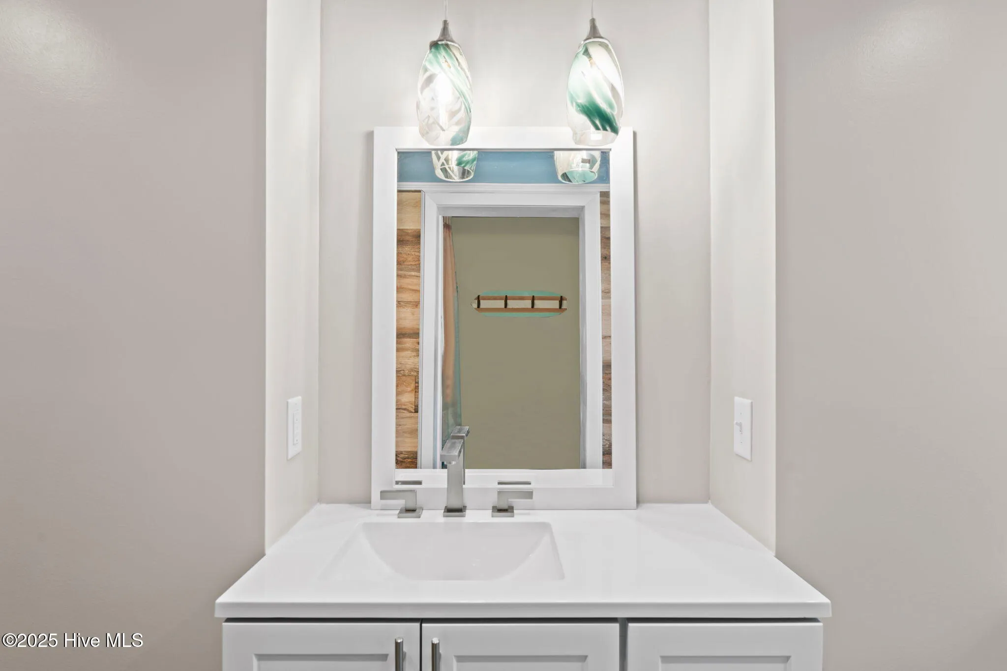 Oak Island, North Carolina 28465, United States, 3 Bedrooms Bedrooms, ,2 BathroomsBathrooms,Residential,Pending,183252