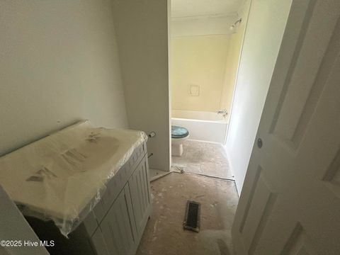 Tiny photo for 1118 Henderson Road, Jacksonville, NC 28540 (MLS # 100542399)