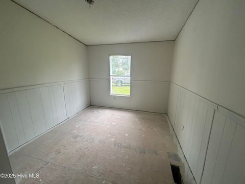 Tiny photo for 1118 Henderson Road, Jacksonville, NC 28540 (MLS # 100542399)