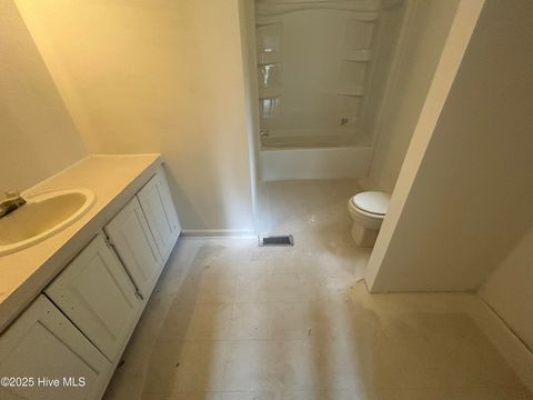 Tiny photo for 1118 Henderson Road, Jacksonville, NC 28540 (MLS # 100542399)