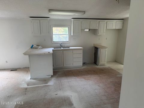 Tiny photo for 1118 Henderson Road, Jacksonville, NC 28540 (MLS # 100542399)