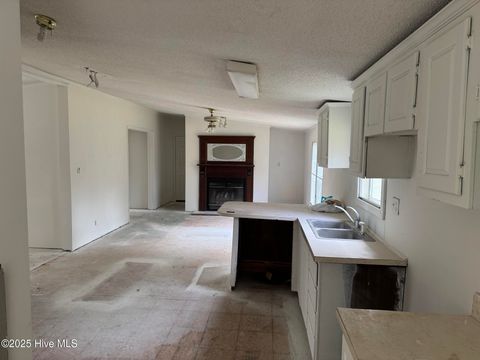 Tiny photo for 1118 Henderson Road, Jacksonville, NC 28540 (MLS # 100542399)