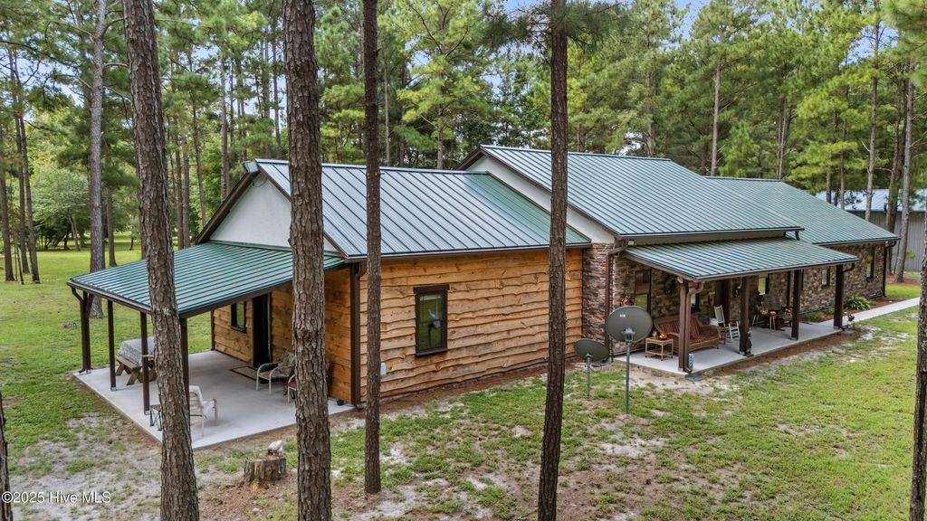 Photo of 970 E Waterway Drive, Belhaven, NC 27810 (MLS # 100520884)