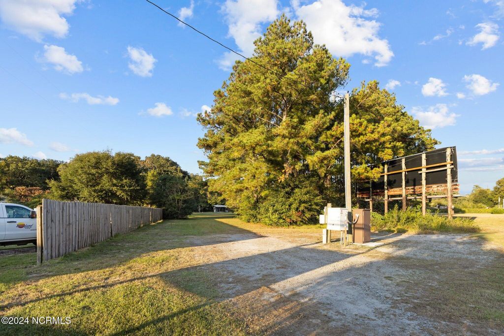 Photo of 4812 Highway 24, Newport, NC 28570 (MLS # 100472955)