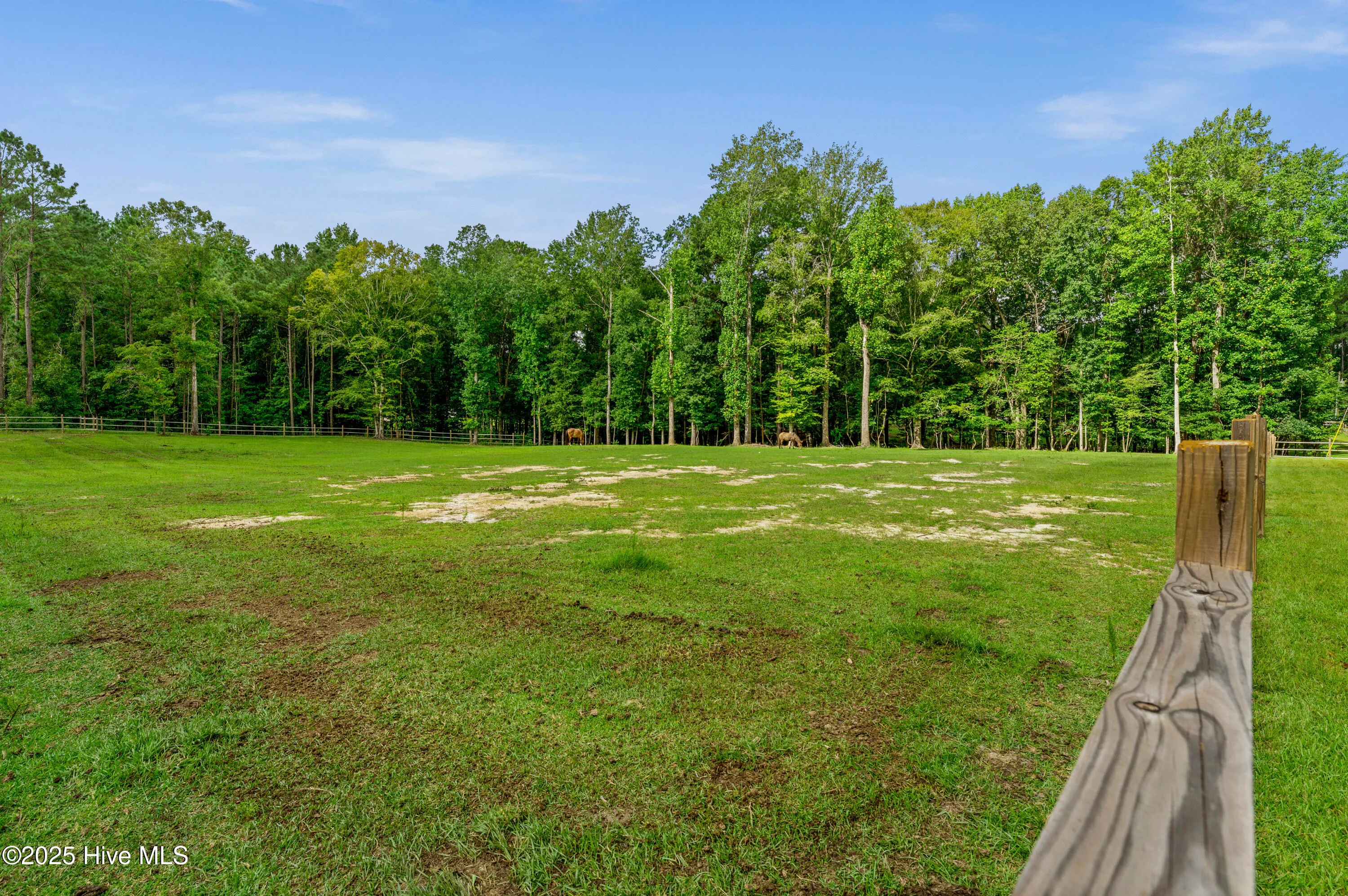 Jacksonville, North Carolina 28546, United States, 3 Bedrooms Bedrooms, ,3 BathroomsBathrooms,Residential,Pending,205630