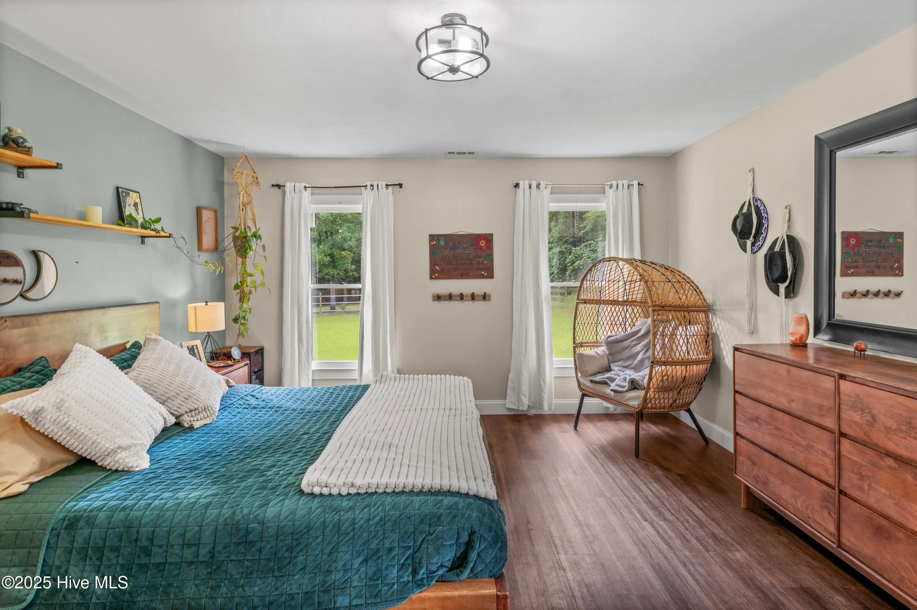 Jacksonville, North Carolina 28546, United States, 3 Bedrooms Bedrooms, ,3 BathroomsBathrooms,Residential,Pending,205630