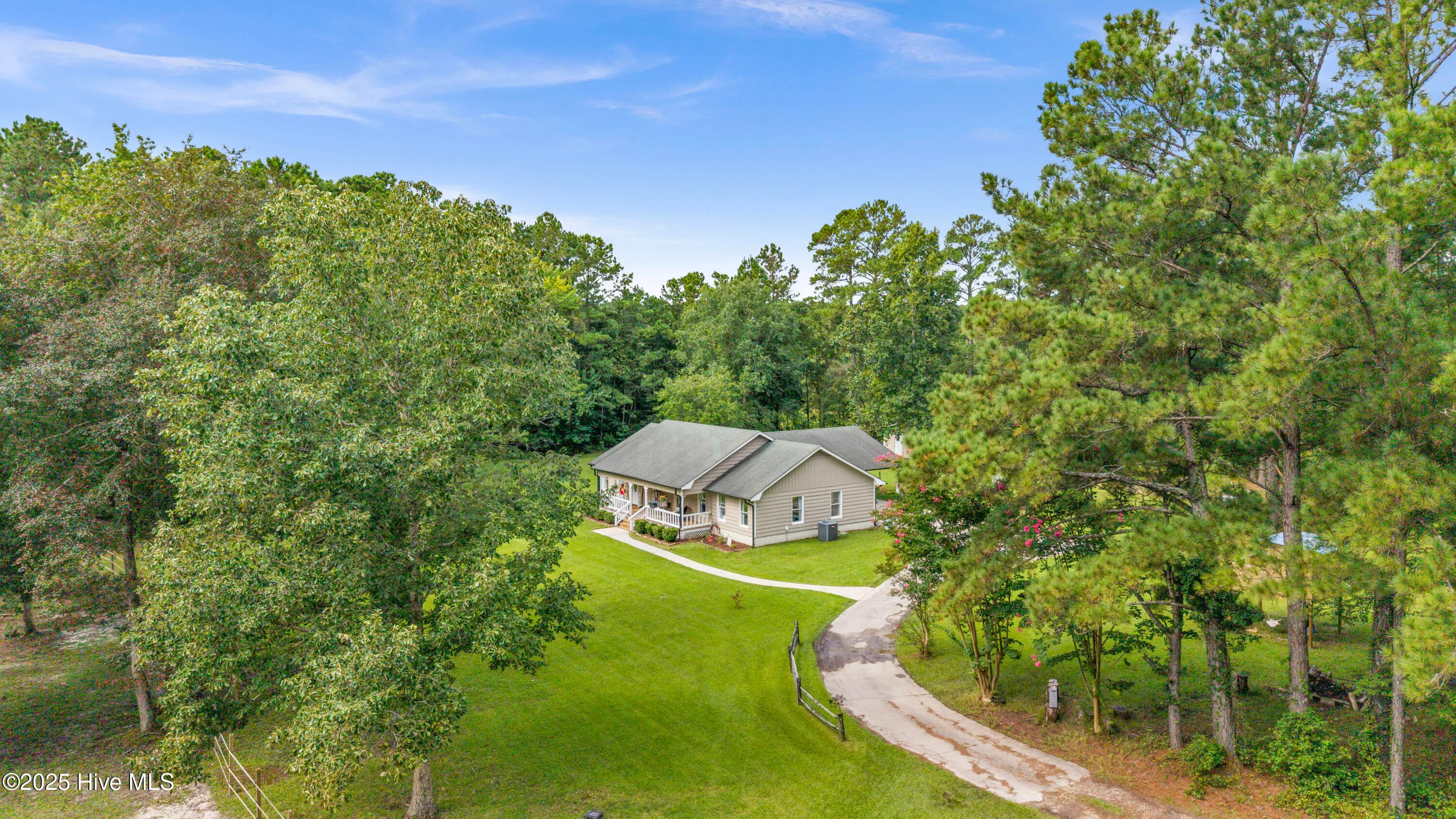 Jacksonville, North Carolina 28546, United States, 3 Bedrooms Bedrooms, ,3 BathroomsBathrooms,Residential,Pending,205630