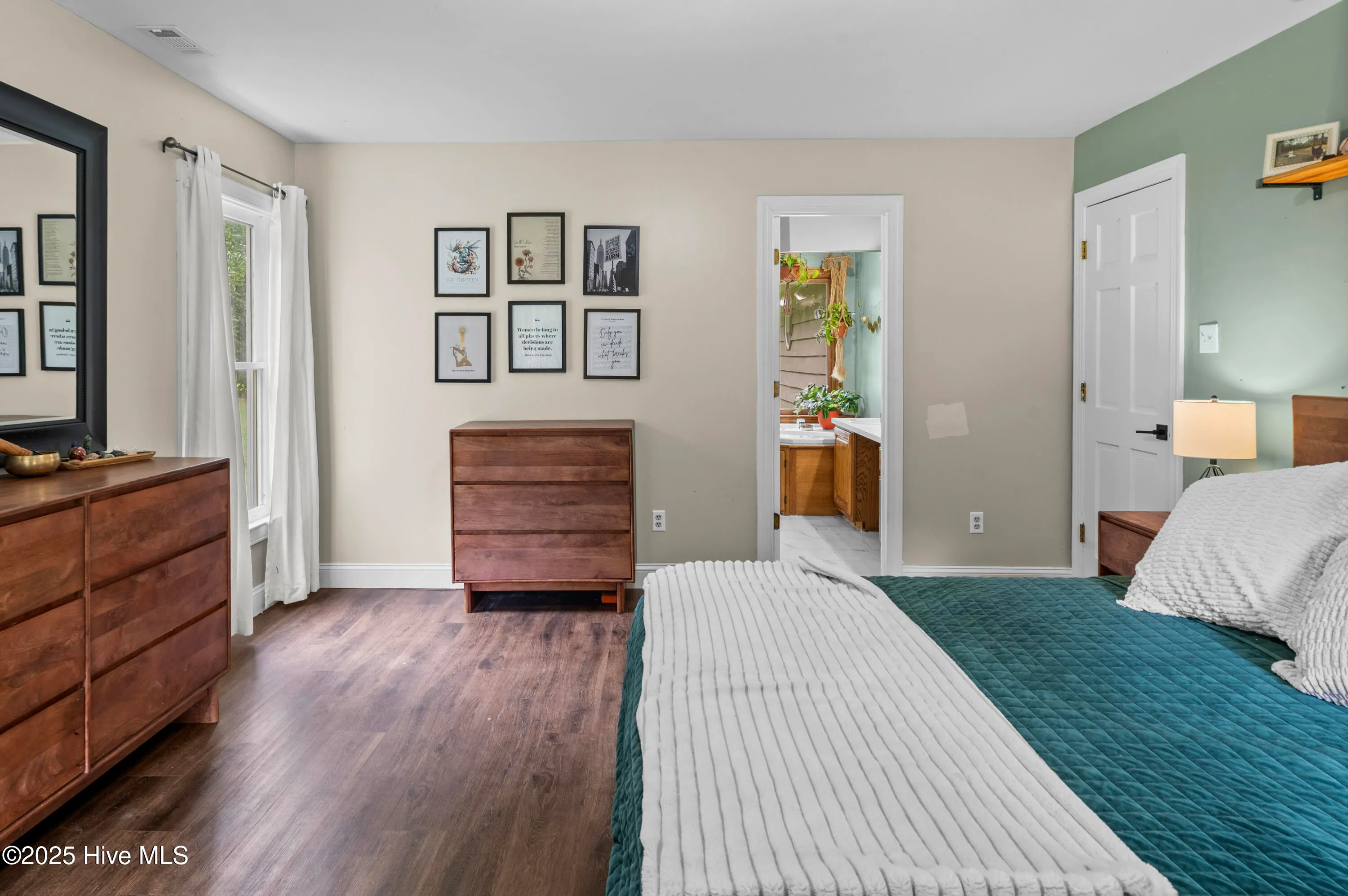 Jacksonville, North Carolina 28546, United States, 3 Bedrooms Bedrooms, ,3 BathroomsBathrooms,Residential,Pending,205630