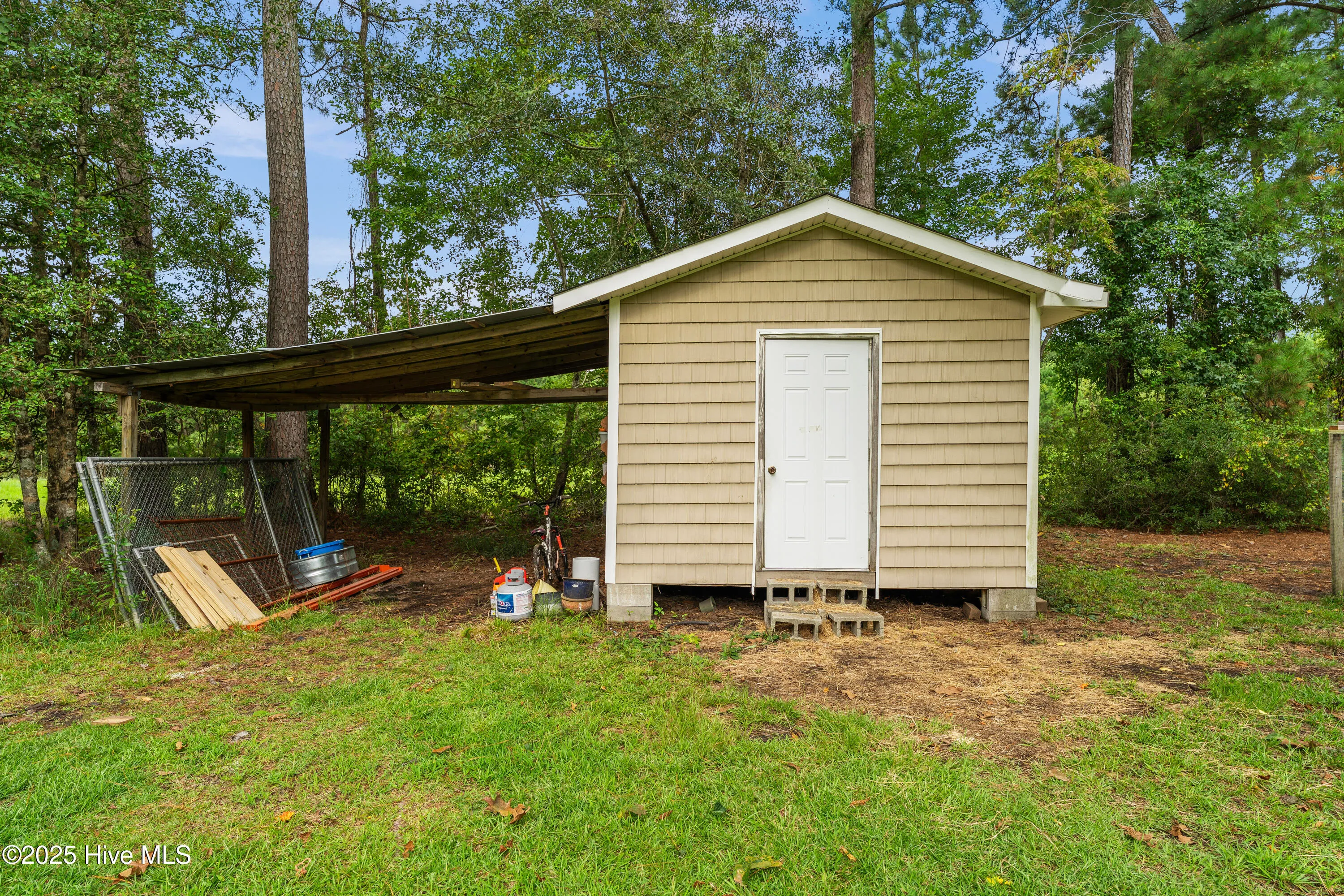 Jacksonville, North Carolina 28546, United States, 3 Bedrooms Bedrooms, ,3 BathroomsBathrooms,Residential,Pending,205630