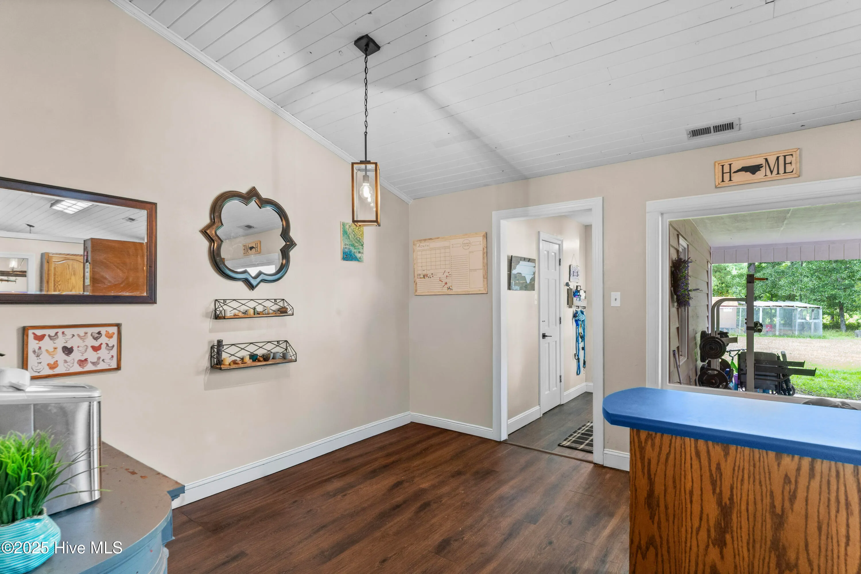 Jacksonville, North Carolina 28546, United States, 3 Bedrooms Bedrooms, ,3 BathroomsBathrooms,Residential,Pending,205630