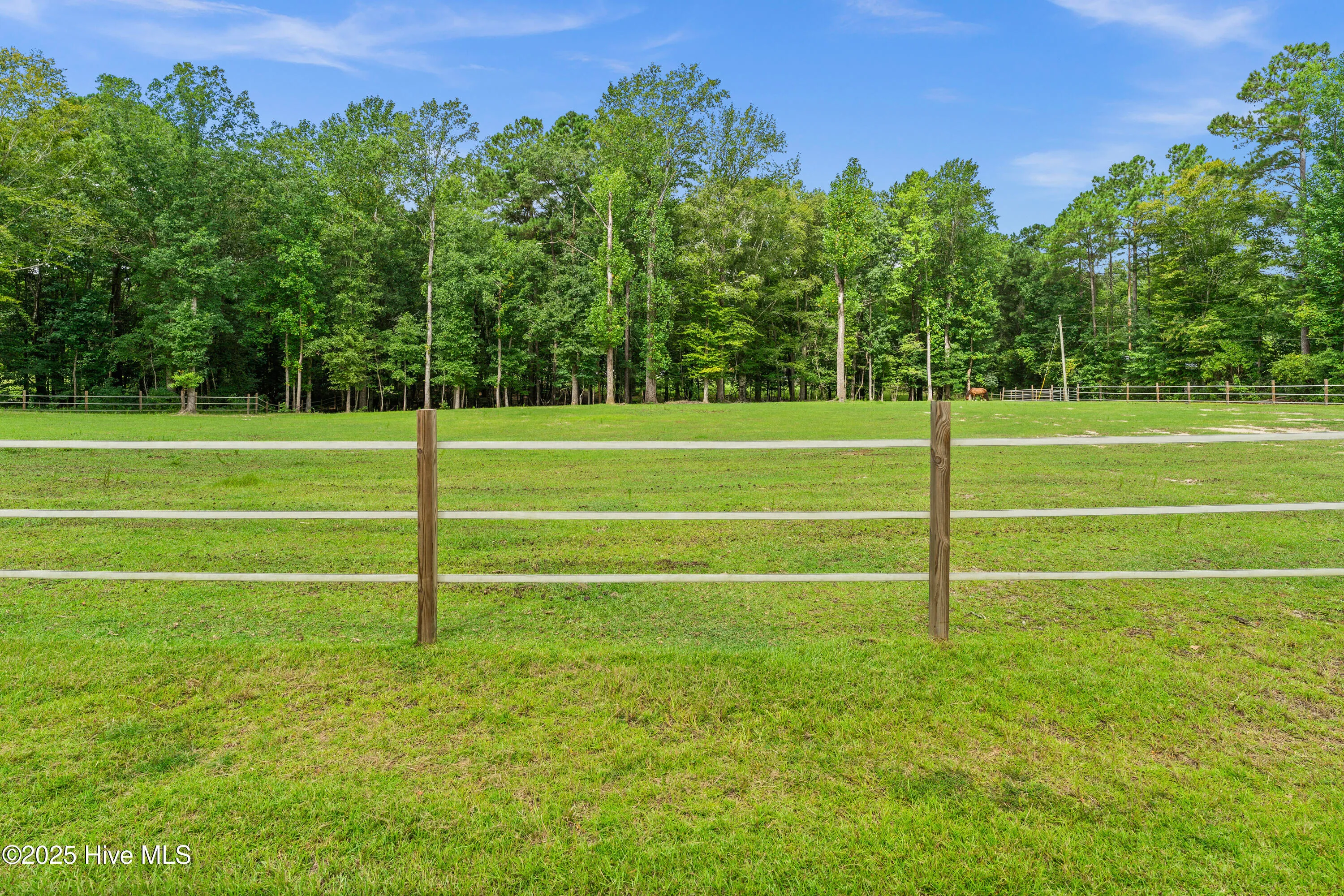 Jacksonville, North Carolina 28546, United States, 3 Bedrooms Bedrooms, ,3 BathroomsBathrooms,Residential,Pending,205630