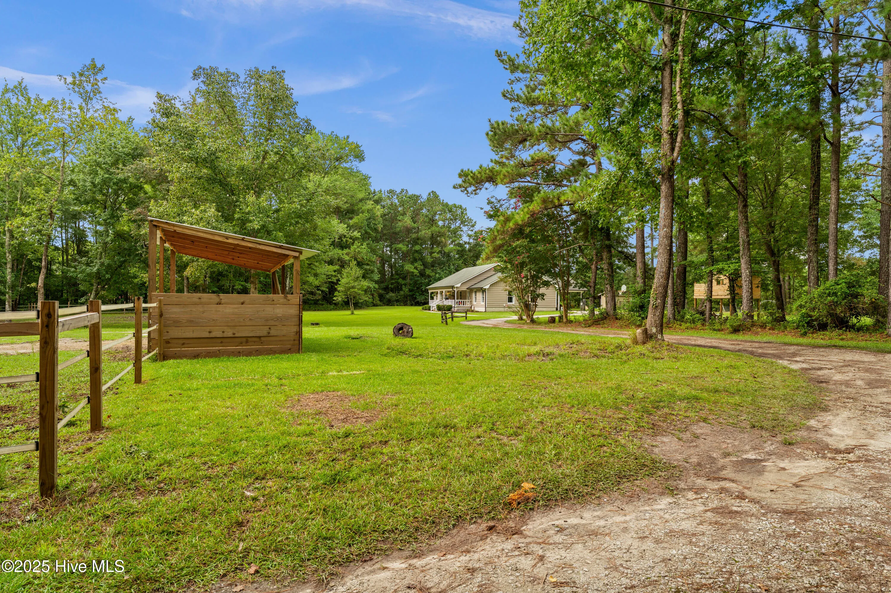 Jacksonville, North Carolina 28546, United States, 3 Bedrooms Bedrooms, ,3 BathroomsBathrooms,Residential,Pending,205630