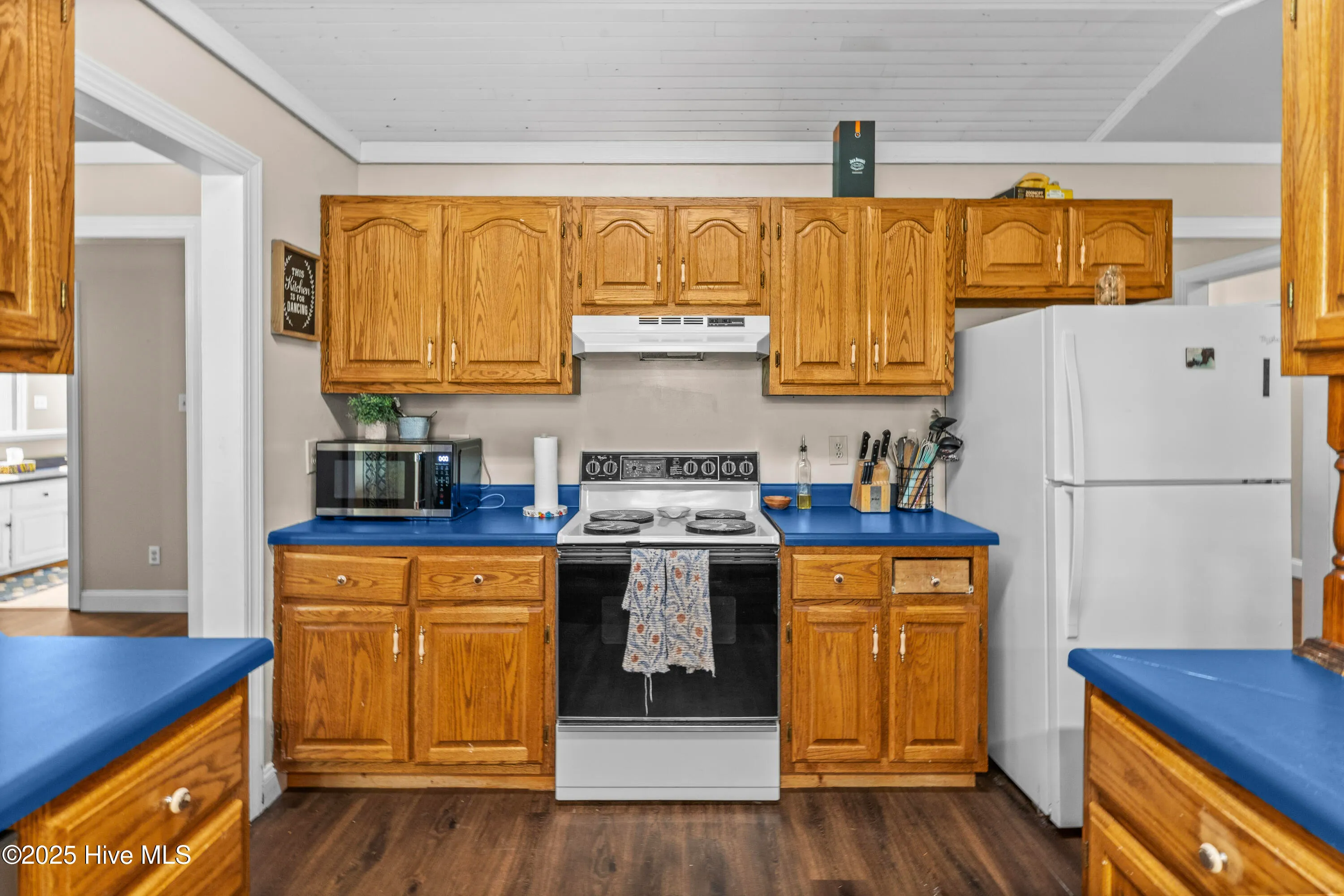 Jacksonville, North Carolina 28546, United States, 3 Bedrooms Bedrooms, ,3 BathroomsBathrooms,Residential,Pending,205630