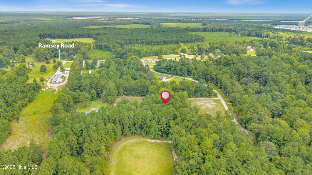 Photo of 542 Chief Court, Jacksonville, NC 28546 (MLS # 100529388)